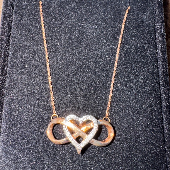 Kay Jewelers “Infinity Love” Necklace - Picture 1 of 2